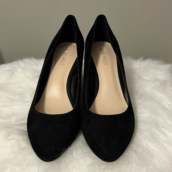 BLACK Suede Wedge Nine West Ipsy. Size 8. Great Staple Shoe. Cute+comfortable! - Picture 7 of 14